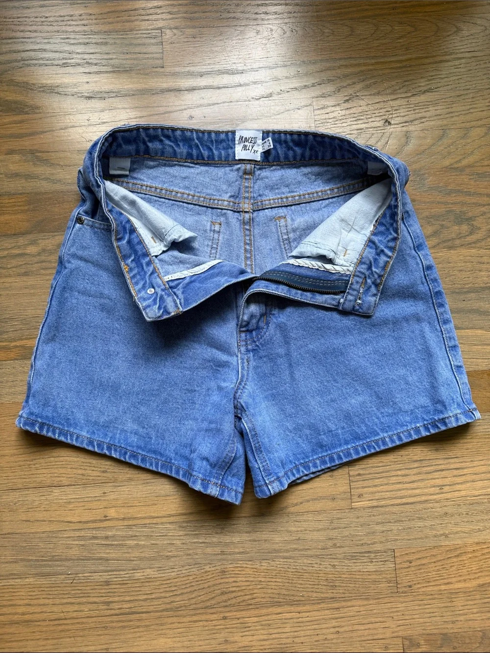 Princess Polly Blue High-Rise Denim Shorts size 6 - Picture 3 of 8